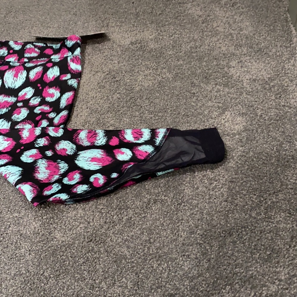 Under Armor Cheetah set - Picture 6 of 12
